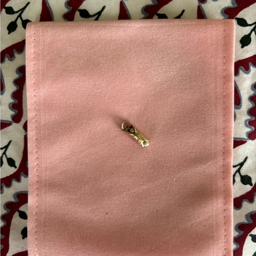 Catbird Cannoli Charm